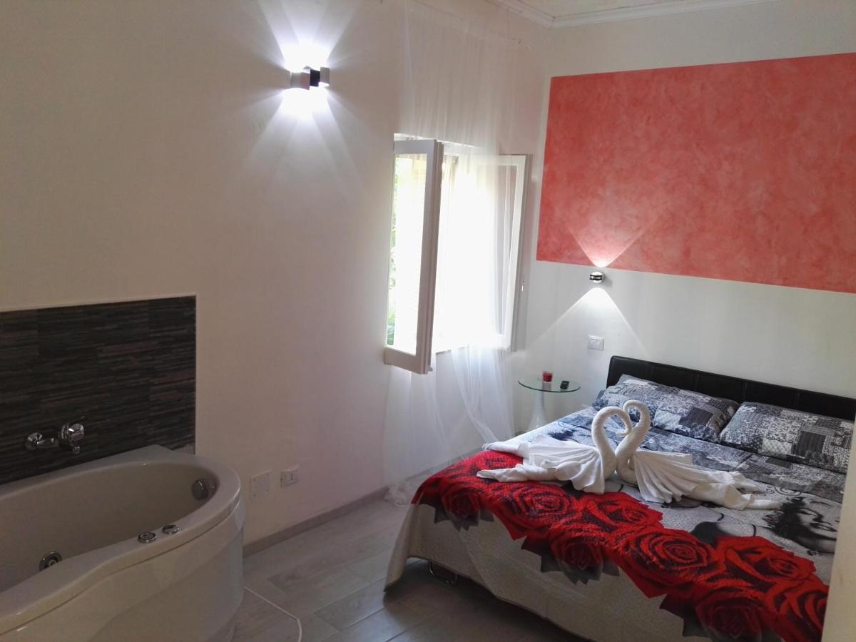 Bed and Breakfast A Due Passi Dal Mare Acquappesa Exterior foto